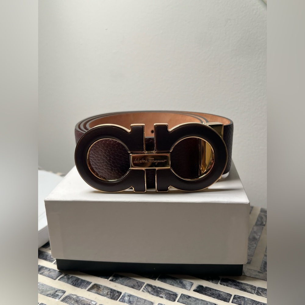 Salvatore Ferragamo designer brown belt size 34